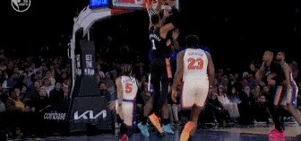 v站体育-摧枯拉朽！文班点飞防守直杀内线 起飞滑翔力压阿努诺比暴力隔扣